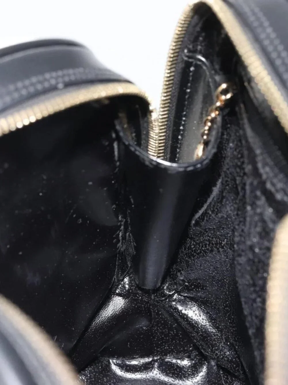 GUCCI Tote Bag Patent leather Black Gold Auth bs34437